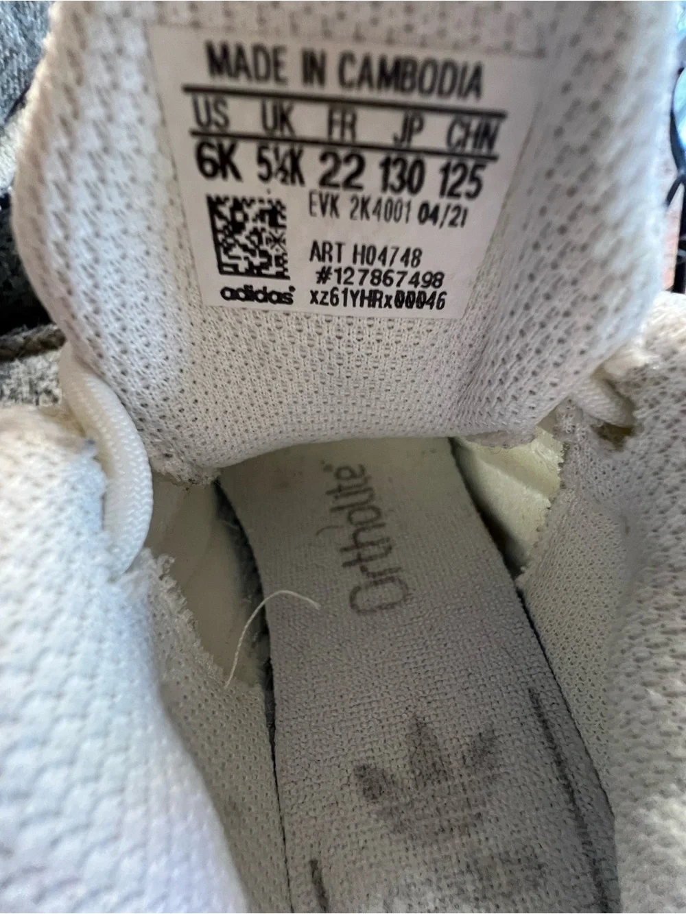 Adidas Ozelia Child Size 6C Triple White